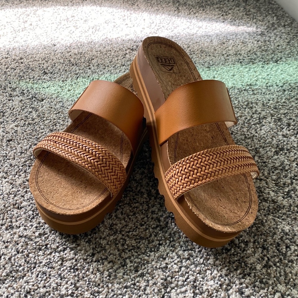 Reef Cushion Vista Hi sandals - NWOB